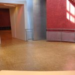 L'intérieur des bains douches